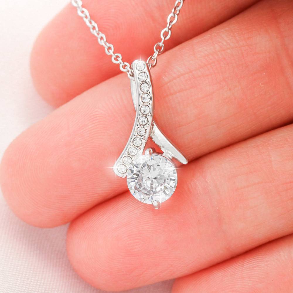 Beautiful Gift. Alluring Beauty Necklace/Non-Message Card