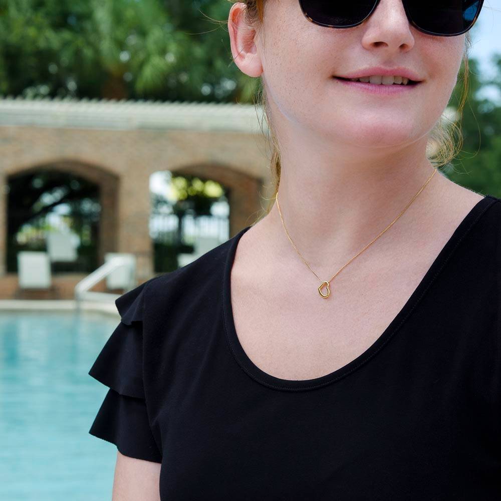 Beautiful Gift. Delicate Heart Necklace/Non-Message Card